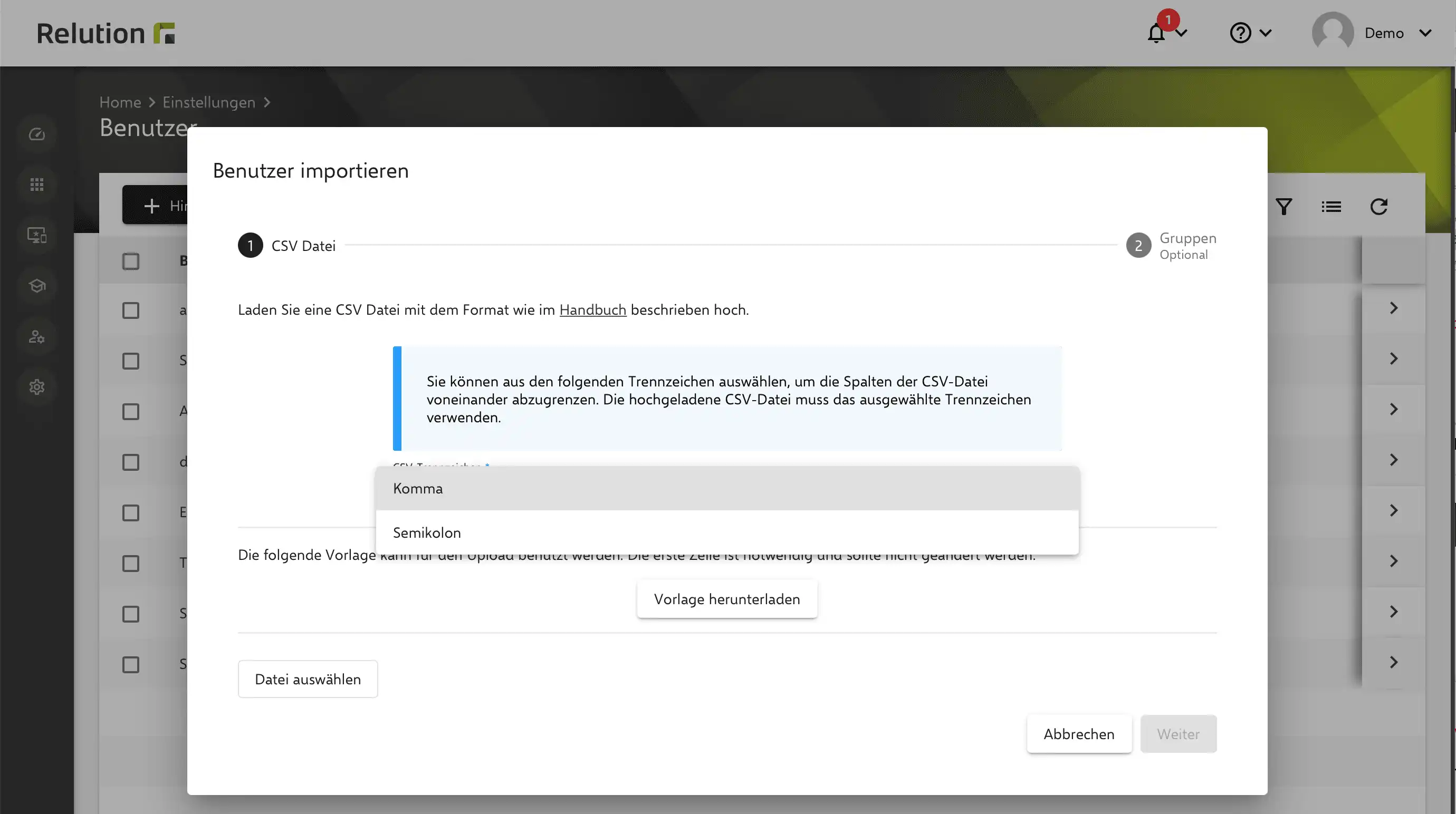 Option zur Auswahl benutzerdefinierter Trennzeichen wie Komma oder Semikolon für CSV-Uploads in Relution