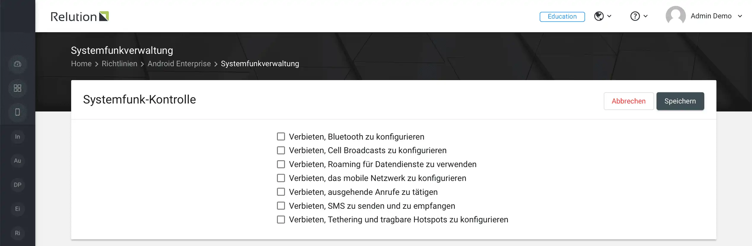 Konfigurationsansicht in Relution zur Systemfunk-Verwaltung mit Einstellungen zum Aktivieren oder Deaktivieren von Funktionen wie Bluetooth, WLAN und Mobilfunk auf verwalteten Geräten