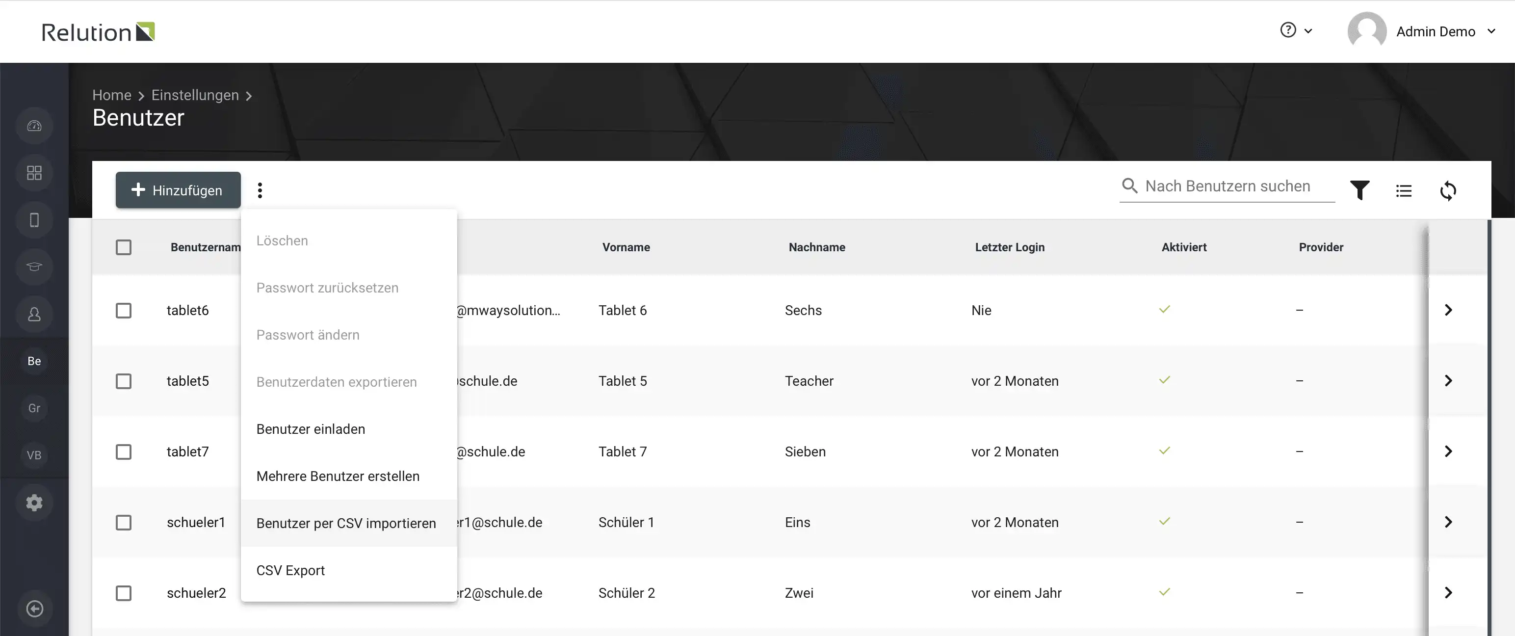 Dropdown-Menü in Relution mit Optionen wie „Benutzer per CSV importieren“ für zusätzliche nutzerspezifische Eigenschaften