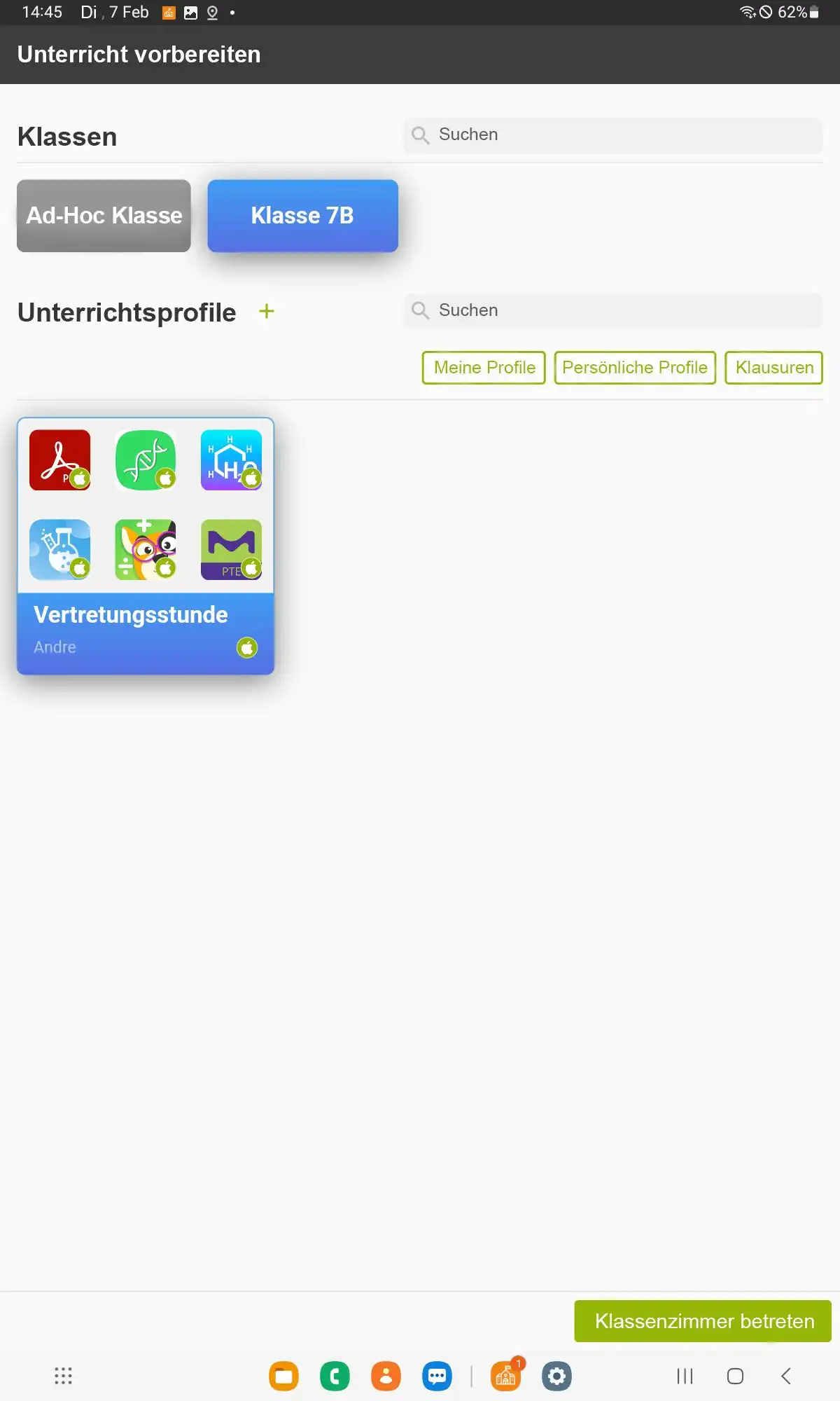 Startbildschirm in der Relution Teacher App mit der Möglichkeit, die Unterrichtsstunde für die ausgewählte Klasse zu beginnen