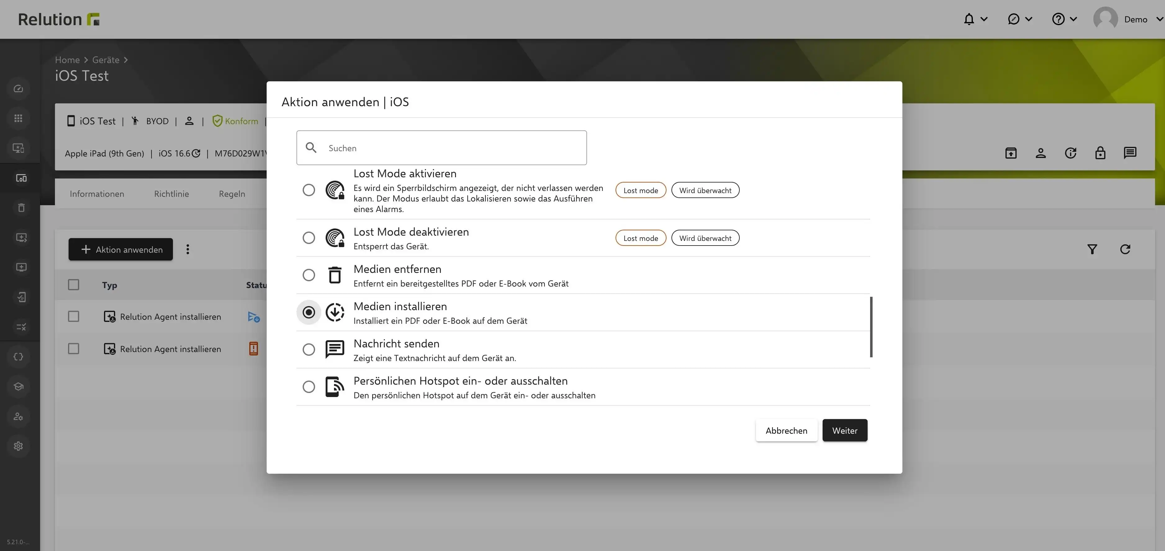 Auswahl der „Media“-Option in der Relution-Menüleiste zum Hochladen von .pdf- oder .ePub-Dateien und sicherer Verteilung an iOS-/iPadOS-Geräte