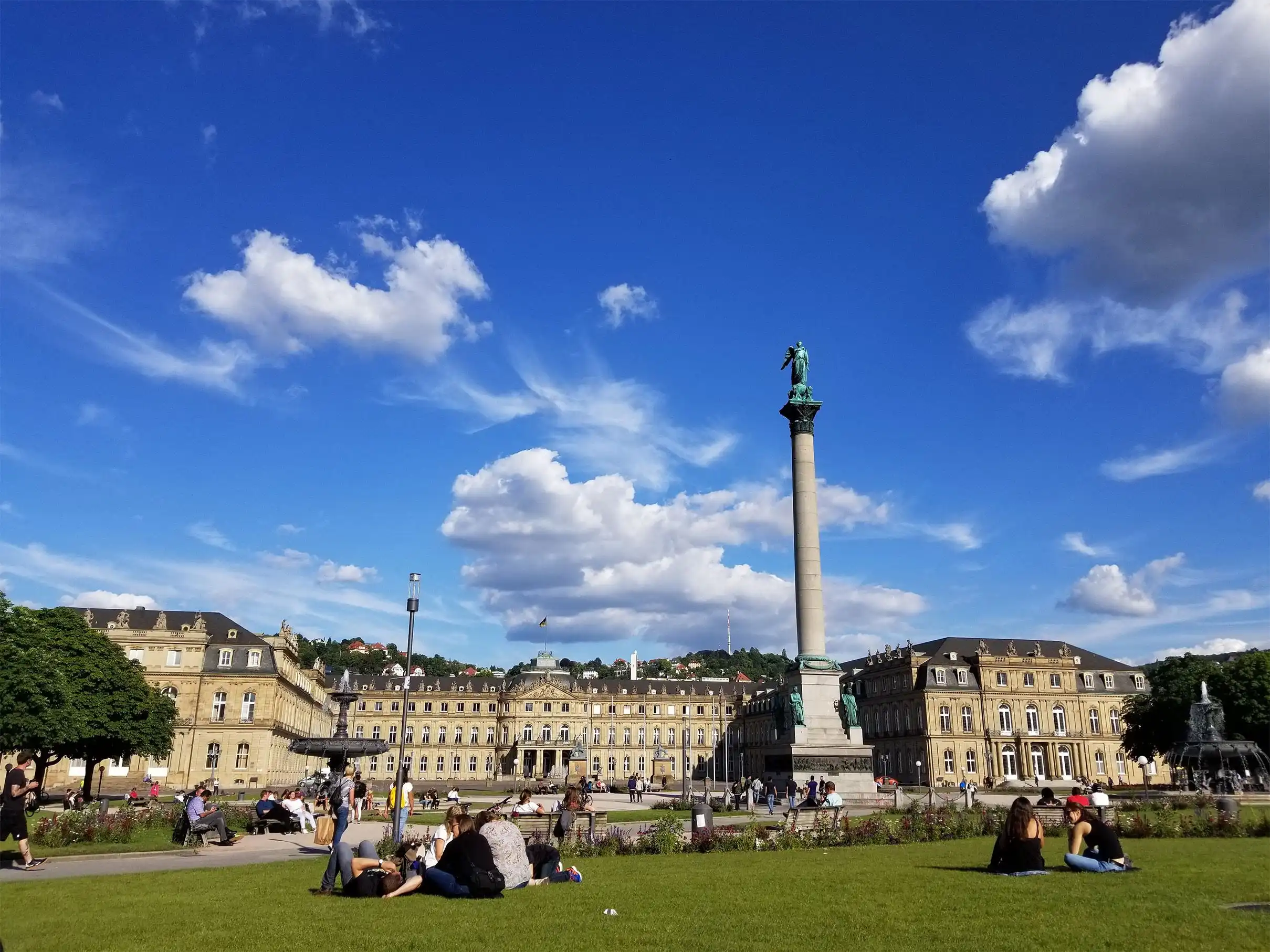 Cover_Fokusbericht_Stadt_Stuttgart