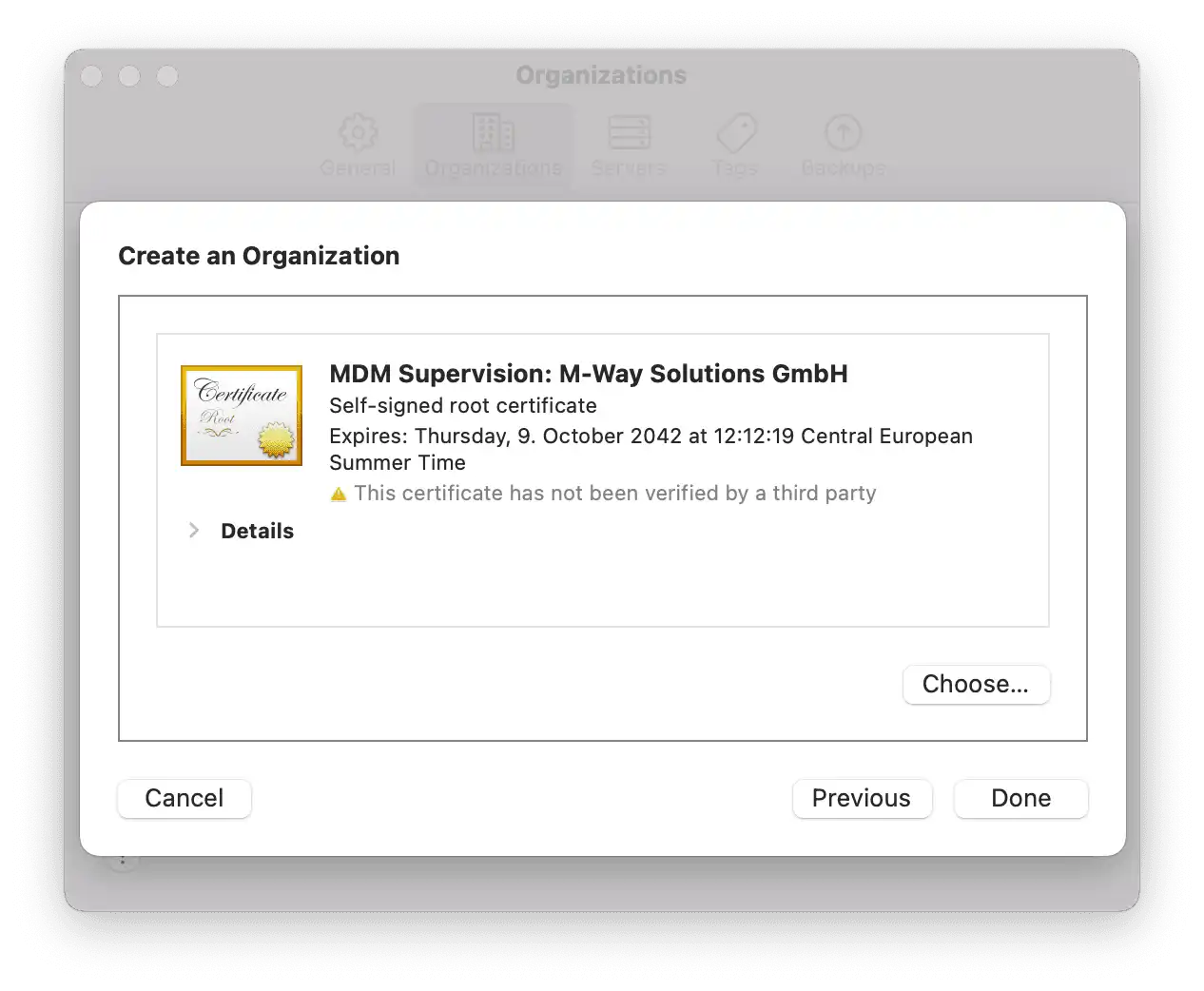 Creación de una organización en Apple Configurator que muestra un certificado de supervisión asignado