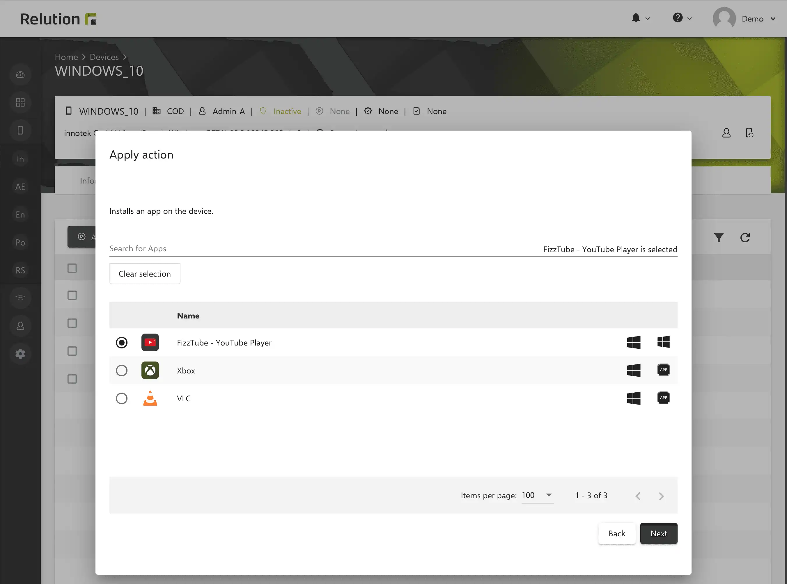 Sezione "Applica azione" in Relution con la selezione di un'app pubblica dal Windows App Store per l'installazione su dispositivi Windows 10