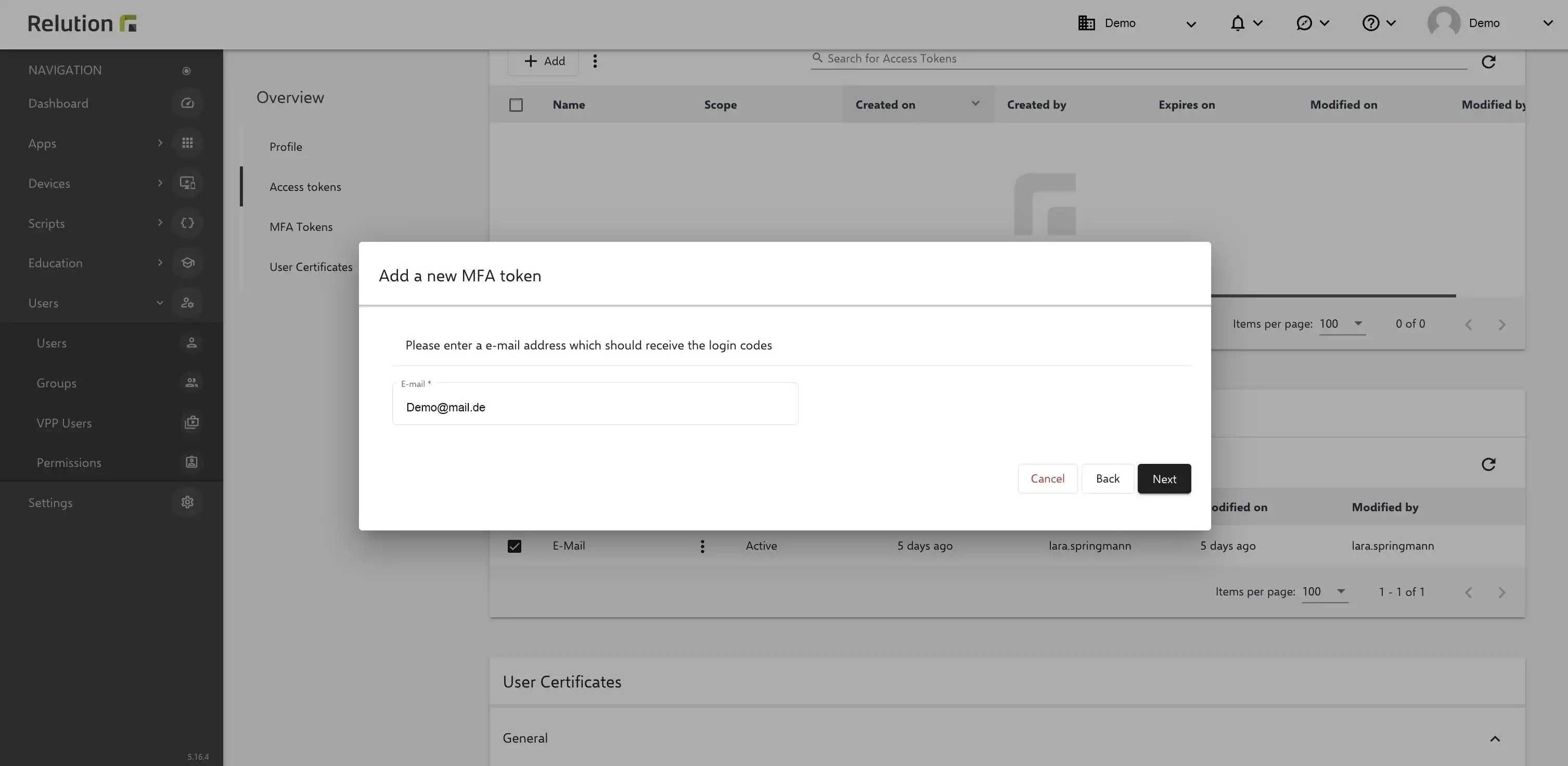 Input option in Relution for storing private or alternative email addresses for users