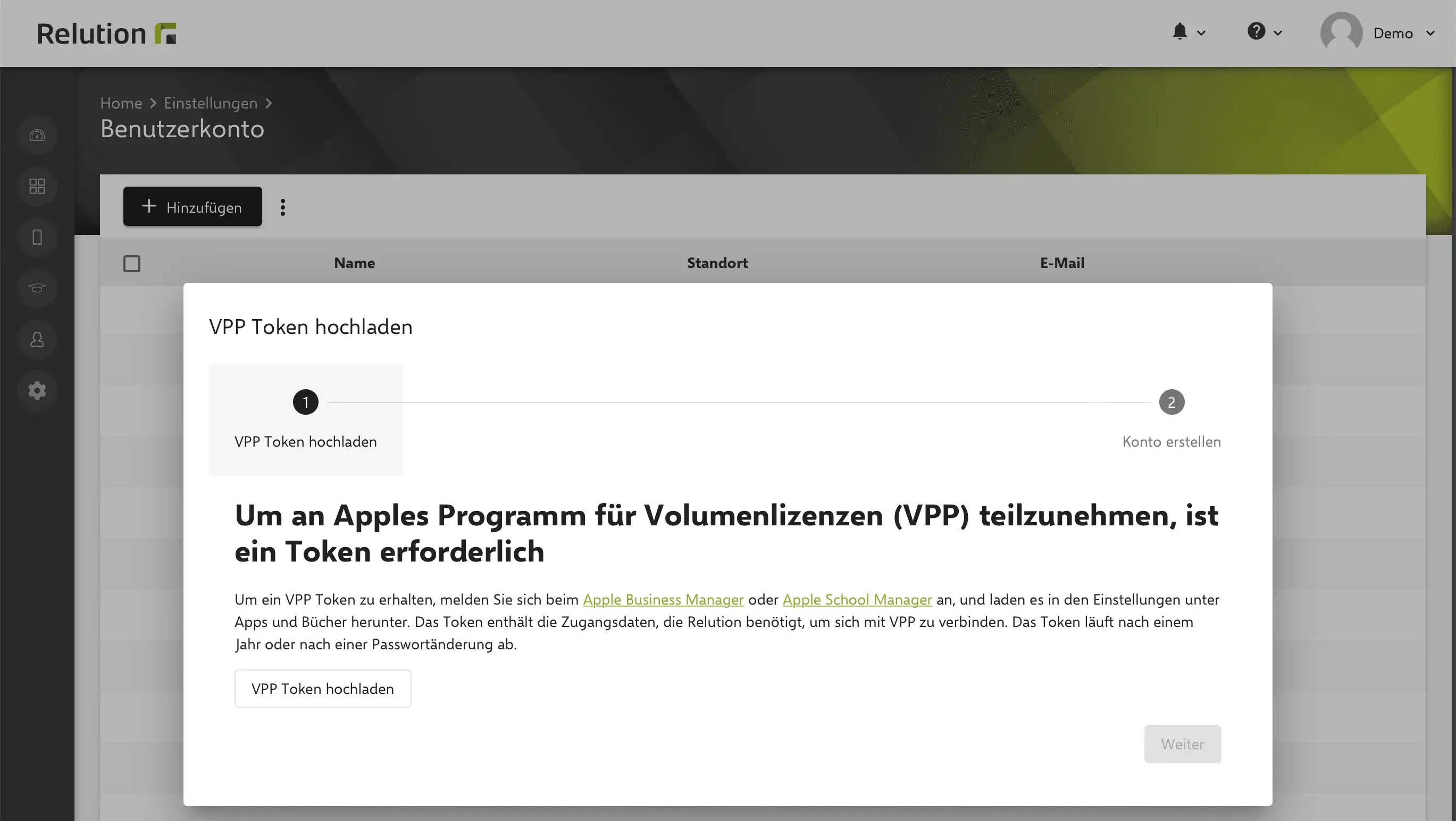 Ansicht des Benutzerkontos in Relution mit der Option, einen VPP-Token hochzuladen, ergänzt durch eine kurze Anleitung zur Vorgehensweise