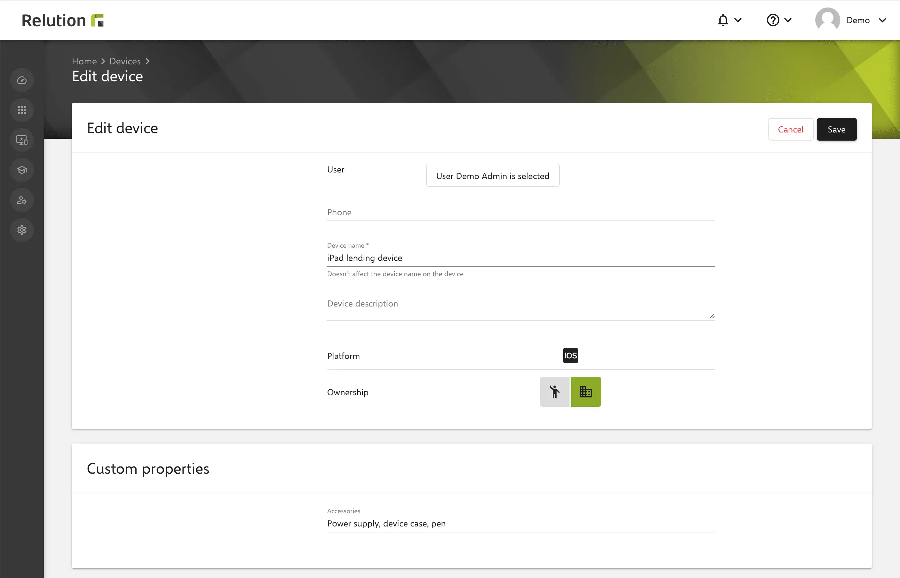 Détails de l'appareil dans Relution avec des propriétés personnalisées activées, affichés sous « Informations » en bas de l'écran