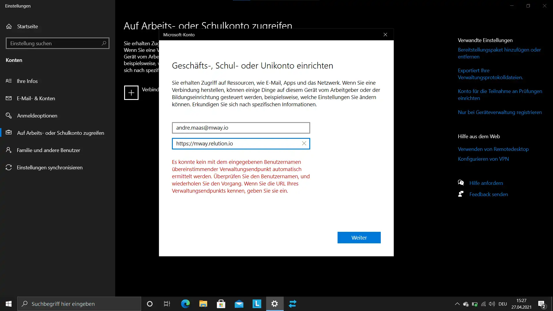 Eingabemaske zur Einschreibung in den Windows-Einstellungen mit Feldern für die E-Mail-Adresse des Relution Nutzers und die MDM-Server-URL