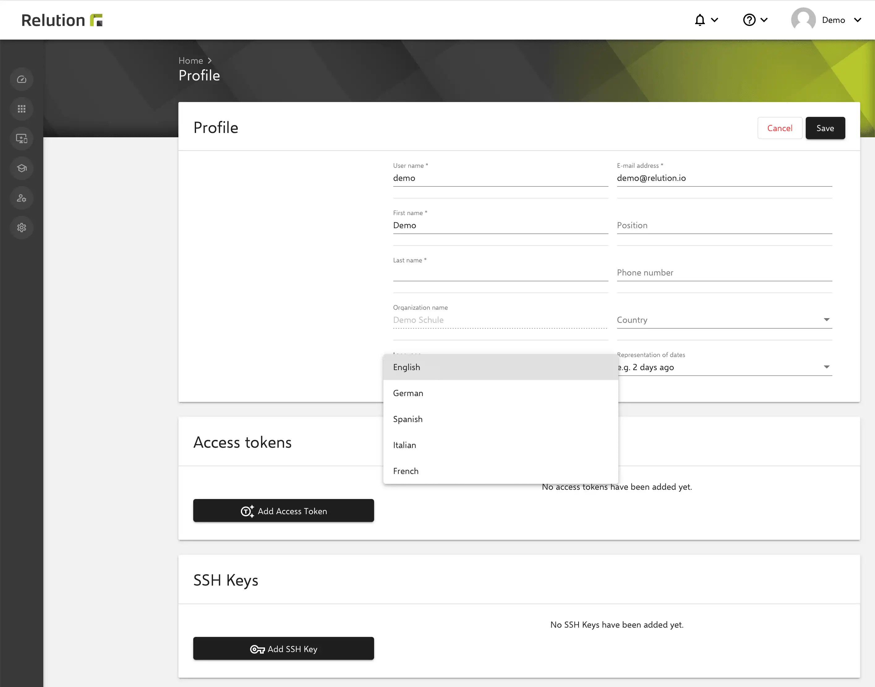 Language selection in the personal profile of the Relution portal with the additional options Spanish, Italian, and French