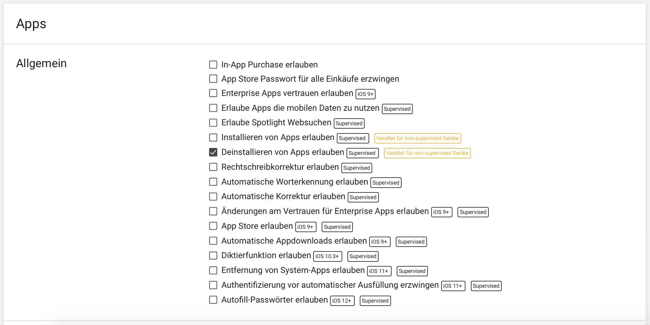 Relution-Richtlinienkonfiguration mit der Option „Deinstallieren von Apps erlauben“ unter „Restriktionen“, die für die Installation von System-Apps auf einem Apple Geteiltes iPad aktiviert sein muss.